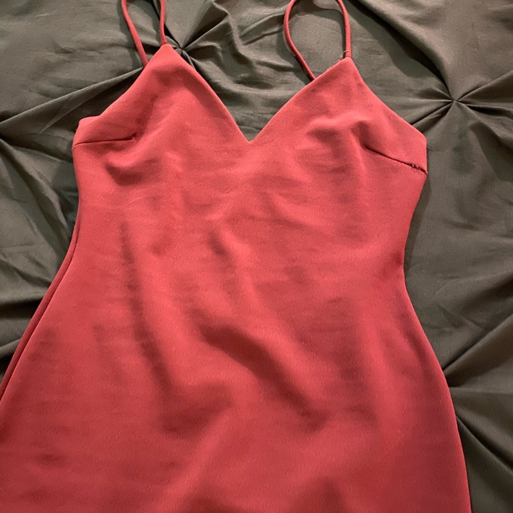Windsor Short and fitted party dress